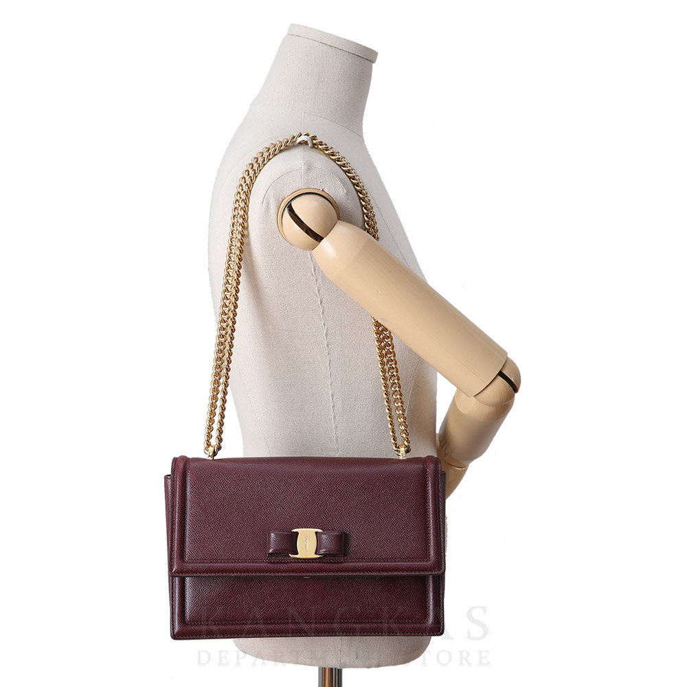 FERRAGAMO(USED)페레가모 바라리본 체인 숄더백